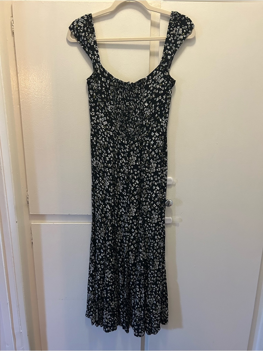 Reformation Bryson Dress in Colette - Picture 2 of 6